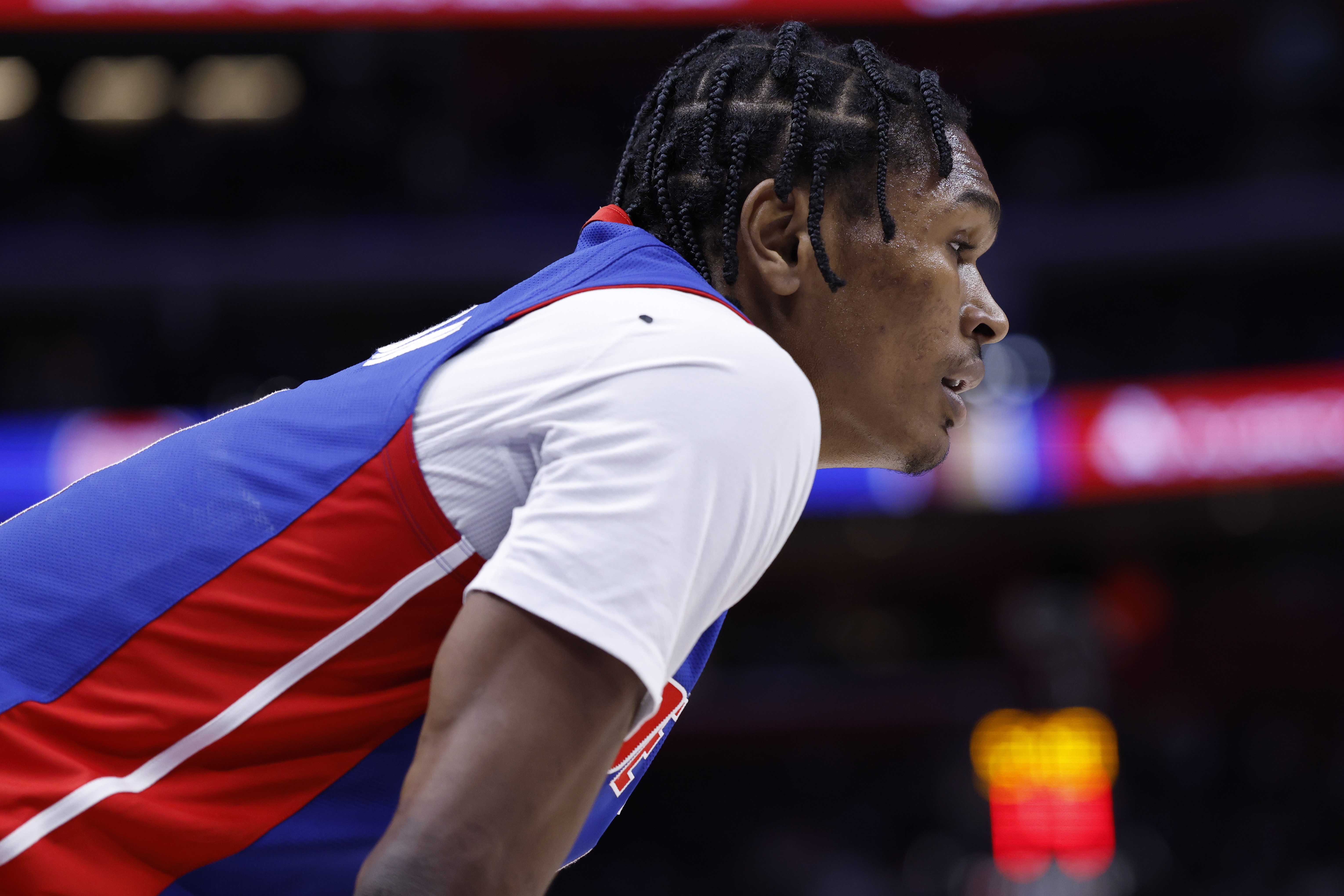 活塞主帥：期待奧薩爾霍蘭取得進步 會讓他們更多地搭檔出場