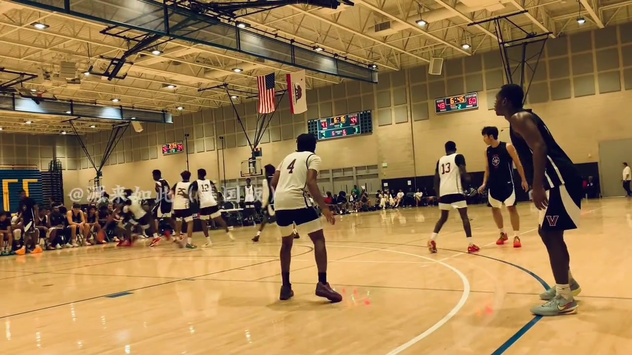 有事真上！張博源征戰(zhàn)美高賽事爆發(fā)沖突 隊(duì)友直接沖上來將其護(hù)住