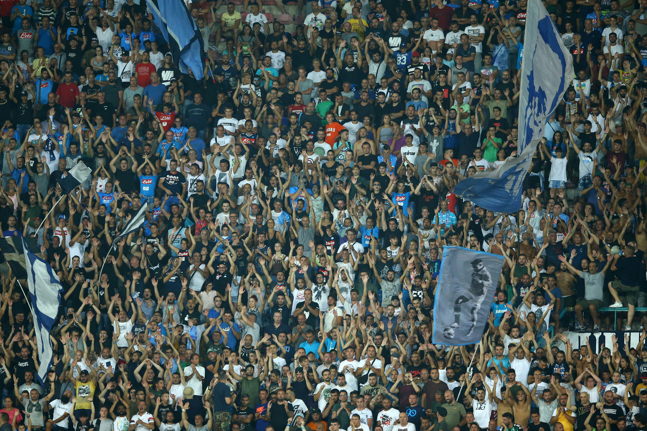 羅體：那不勒斯、葡體球迷賽前爆發(fā)沖突，六人被捕一人送醫(yī)