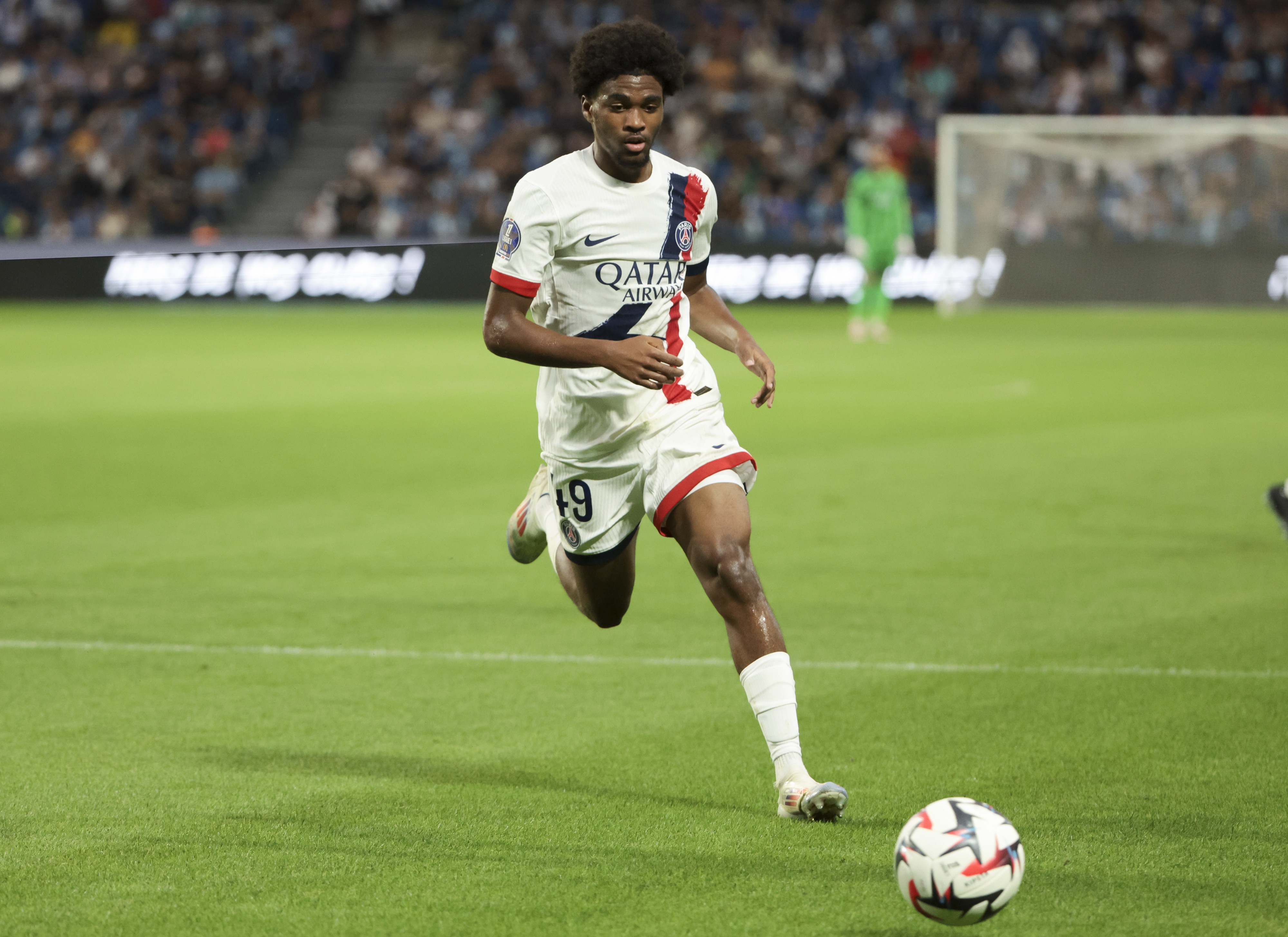 后生可畏！17歲250天，姆巴耶成巴黎隊(duì)史歐冠首發(fā)第4年輕球員