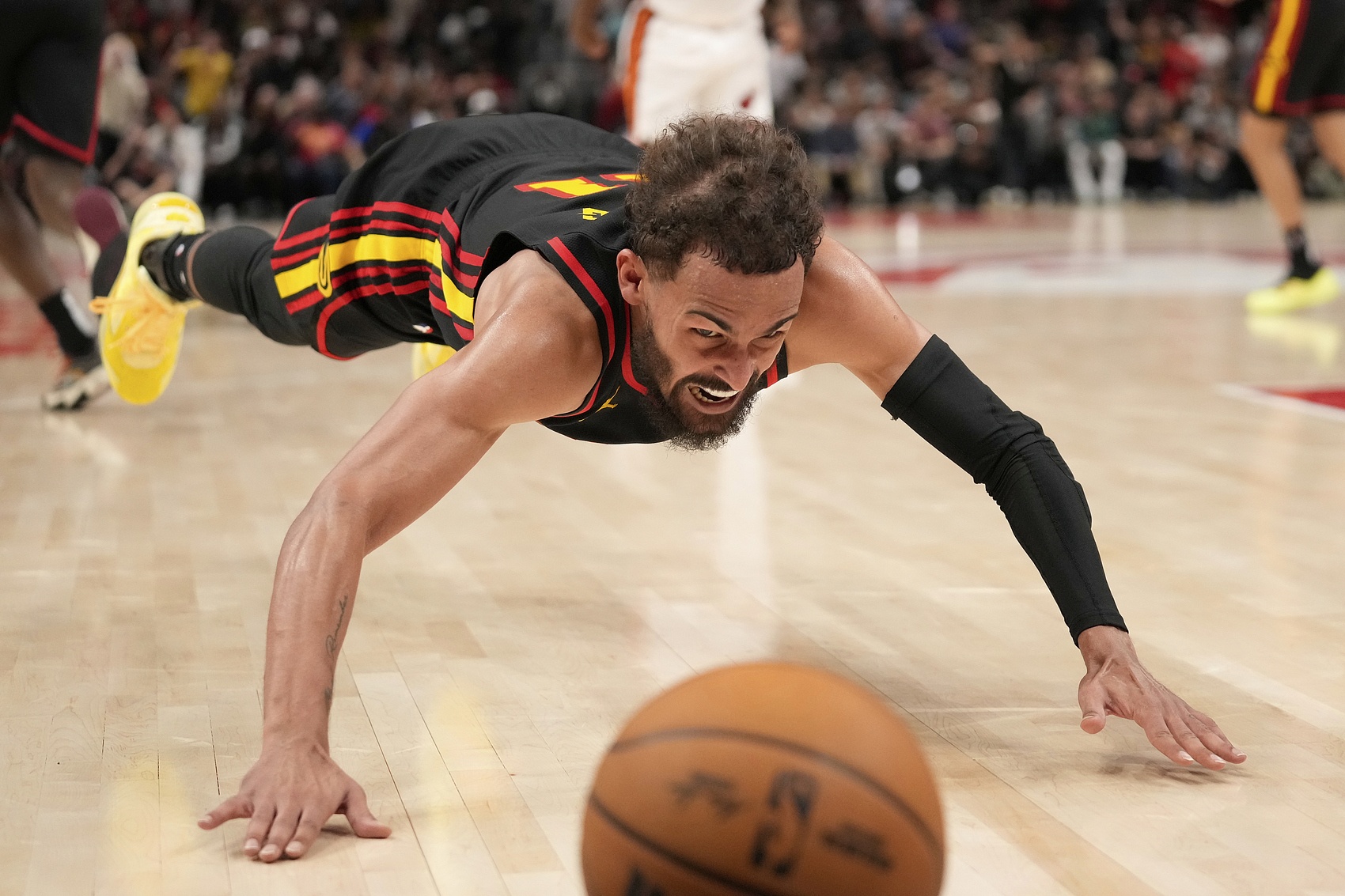 特雷-楊：生涯第8年我感覺(jué)像新秀容光煥發(fā) 希望能打20個(gè)以上賽季